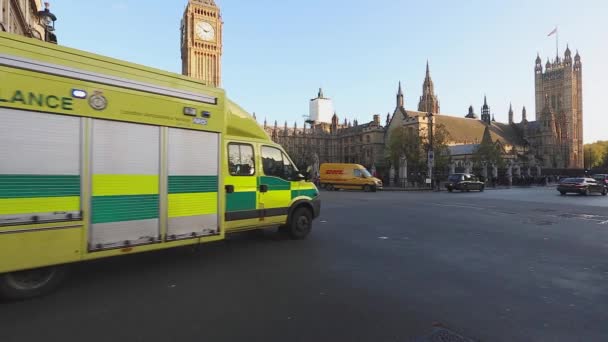 Ambulans araç Londra — Stok video