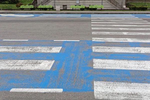 Yaya geçidi yaya geçidi