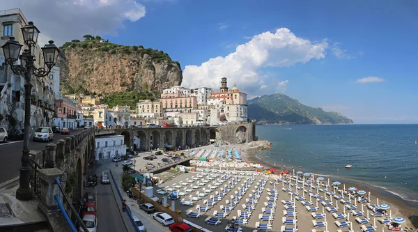 Spiaggia della città di Amalfi — Foto Stock