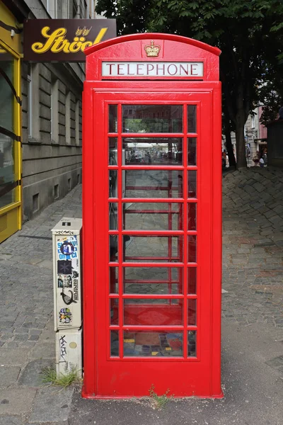 Red Phone Booth Vienna — Stock Photo, Image