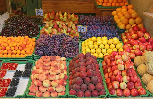 Frutas em Caixas — Fotografia de Stock