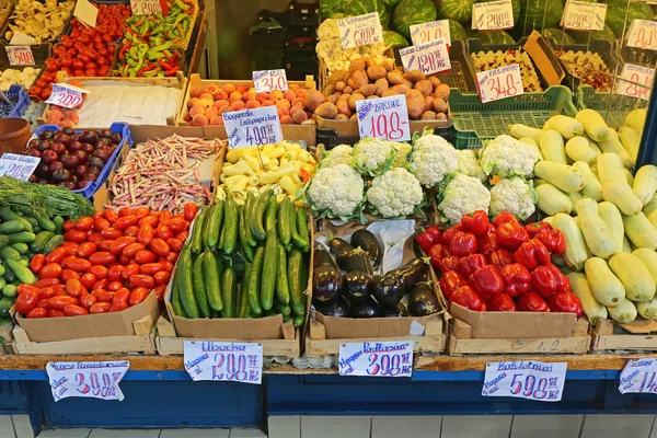 Markedet stall grøntsager - Stock-foto