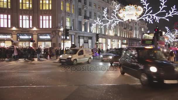 Londra Regno Unito Novembre 2013 Veicolo Della Polizia Attraversa Incrocio — Video Stock