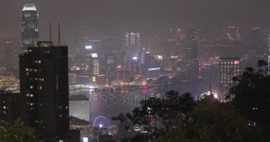 Hong Kong gece ışıklarını Victoria Peak