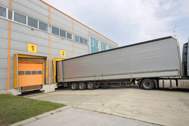 Ambar römork yükleme Bay