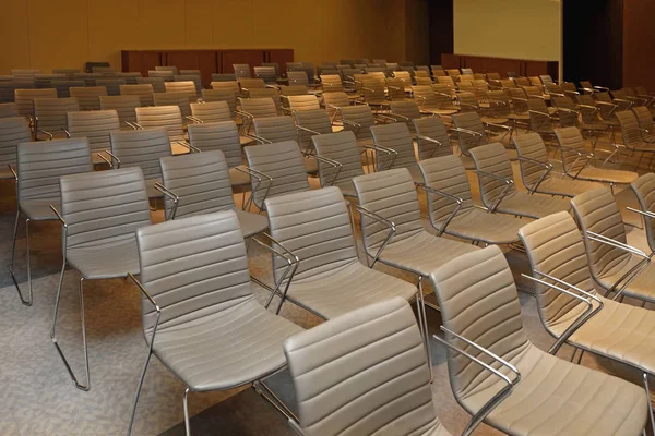 Conferentie stoelen publiek — Stockfoto