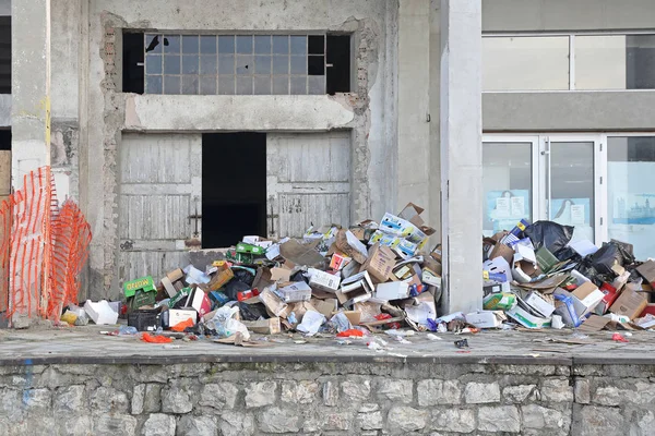 Illegal Dumping Problem — Stock Photo, Image