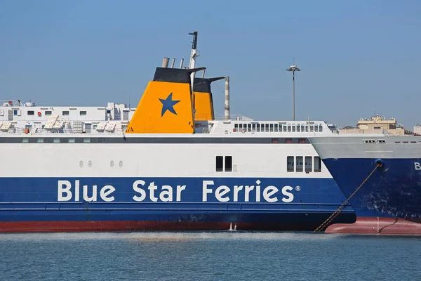 Blue star ferries — Stockfoto