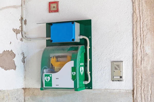 Aed Defibrillatorlåda — Stockfoto