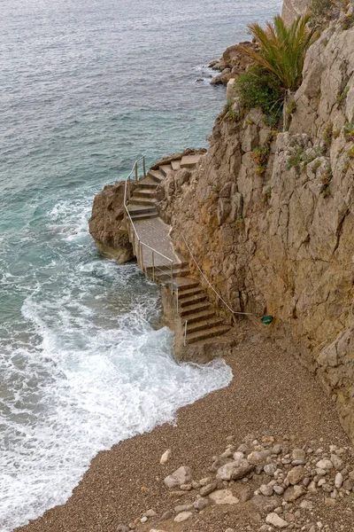 Escadas de praia de concreto — Fotografia de Stock