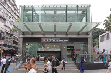 Tsim Sha Tsui İstasyonu Girişi