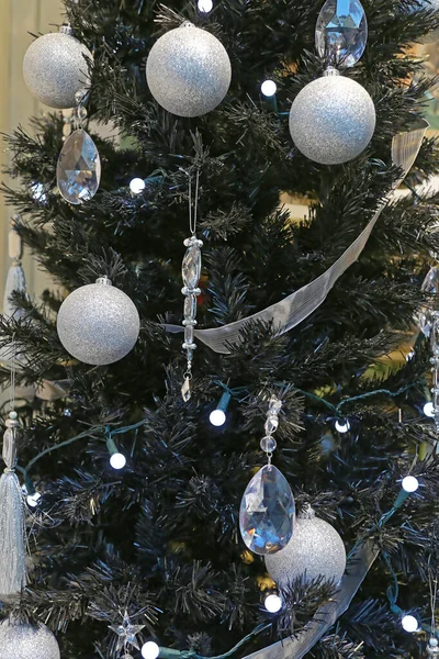 Schwarzer Weihnachtsbaum — Stockfoto