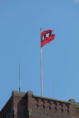 Amsterdam Bayrak Üstü