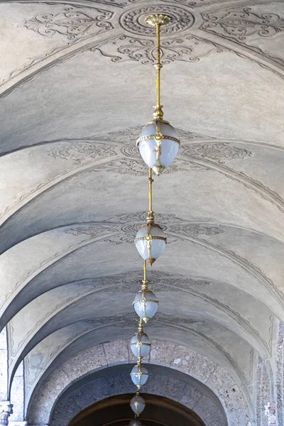 Chandelier Golden Corridor — Stock Photo, Image