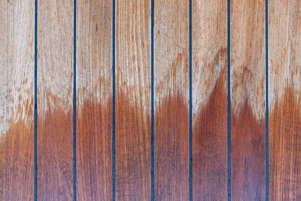 Patio de madera húmeda —  Fotos de Stock