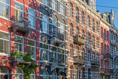 Amsterdam Konut Binaları