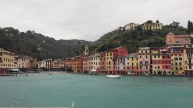 Portofino İtalya 'daki Renkli Evlerin Kış Panoraması