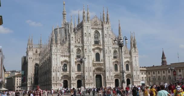 Milano Giugno 2019 Folla Turisti Piazza Duomo Milano — Video Stock