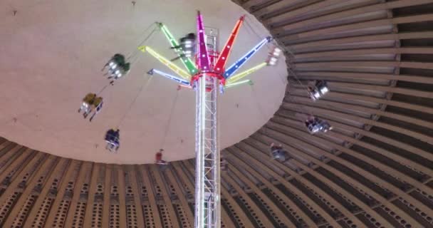 Chain Carousel Tower Winter Fun Fair Utställningshallen — Stockvideo