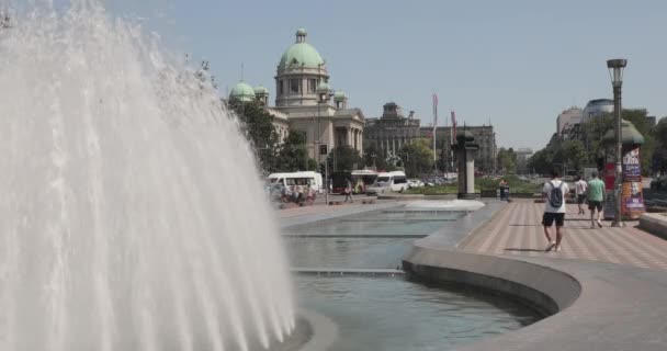 Bělehrad Srbsko Června 2019 Náměstí Fontány Národní Shromáždění Srbska Budova — Stock video