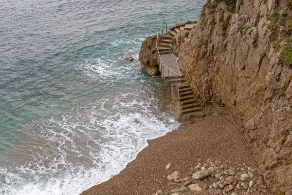 Abgelegener Strand von Monaco — Stockfoto