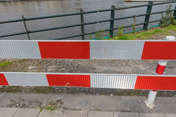 Reflective Barrier — Stock Photo, Image
