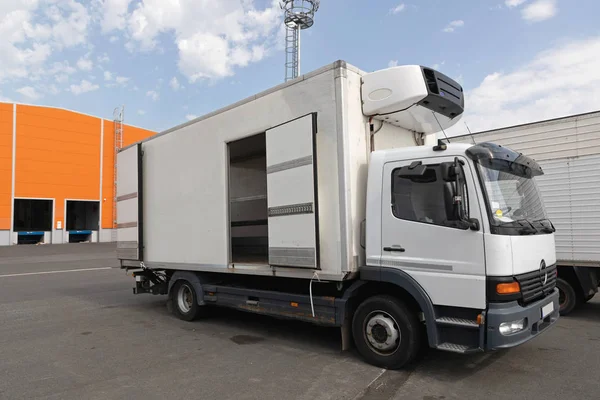 Refrigerated Cargo Transport Truck Cooling Unit — Stock Photo, Image