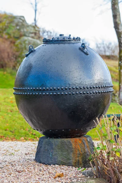 Big Naval Mine Explosive Device Från Wwii — Stockfoto