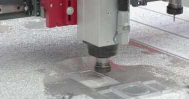 Cnc Alüminyum Değirmen Makinesi Otomatik Üretim Aracı