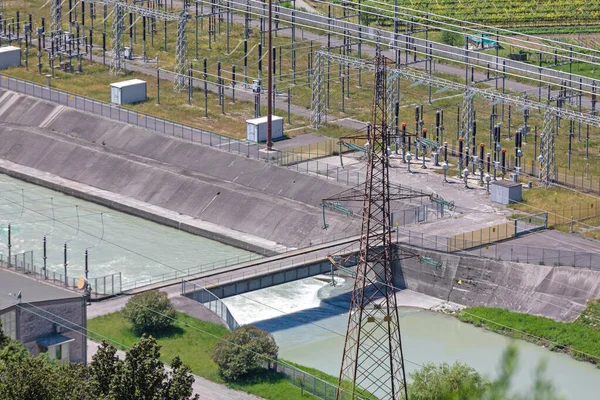 Electric Power Energy Transformer Station Canal Water — Stock Photo, Image