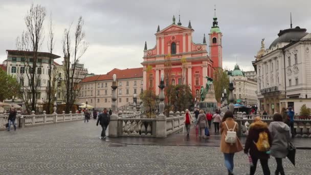 Любляна Словения Ноября 2019 Года Тройной Мост Через Столицу Реки — стоковое видео