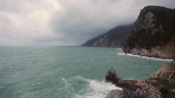 Mal Tiempo Grandes Olas Costa Del Mar Liguria Italia Invierno — Vídeo de stock