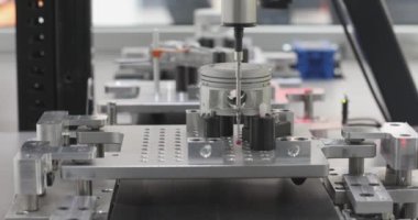 Tuş Makinesi Teçhizatı Koordinat Piston Parça Üretimi