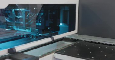 Fabrika Üretiminde Otomatik Ahşap İşleme Makinesi Ekipmanı