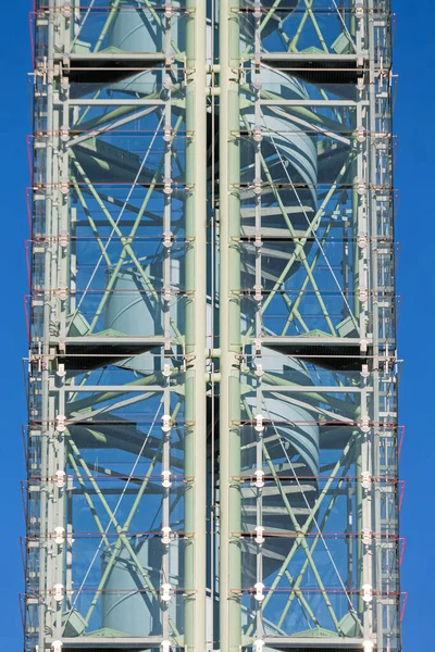 Üvegtorony Csigalépcsővel Oslo Norvégiában — Stock Fotó