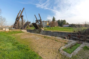 Arles Fransa 'daki Pont Van Gogh Langlois Köprüsü