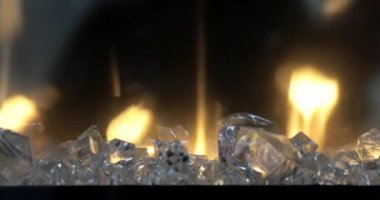 Buz Kristali ve Ateş Etkisi Karşıtlık Dekorasyonu