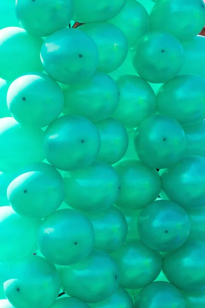 Big Bunch Green Latex Balloons Wall — стоковое фото