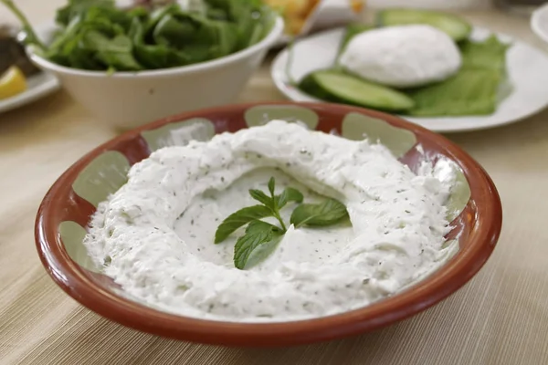 Labneh, libanesisch mezze — Stockfoto