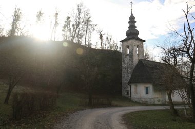 Saint Lenart Kilisesi