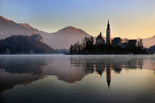 Bled Kilisesi, Slovenya