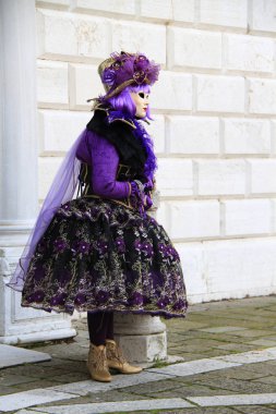 Venedik Karnavalı kostüm ve maske