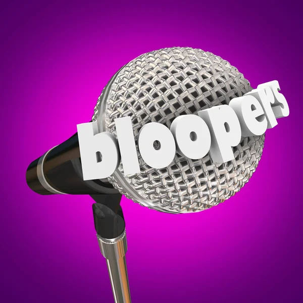 Microfone Bloopers Fundo Roxo — Fotografia de Stock