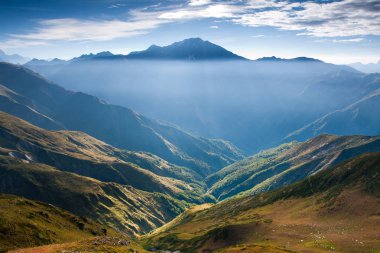 Sunrise Georgia dağlarda