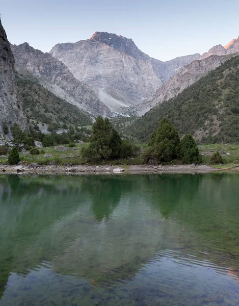 Озеро в горах Таджикистана Фанн Лицензионные Стоковые Изображения