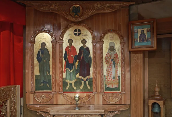 Prawosławny ikonostas, Święty męczenników Kosmy i Damiana — Zdjęcie stockowe