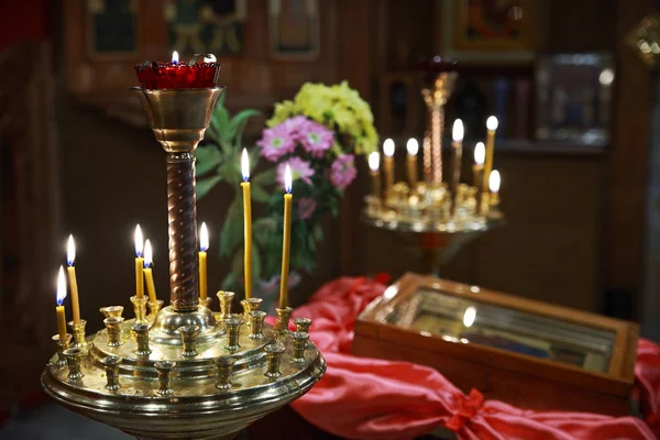 Bougeoir dans le Temple — Photo