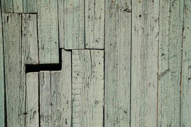 Eski boyalı, ahşap çit