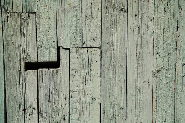 Eski boyalı, ahşap çit