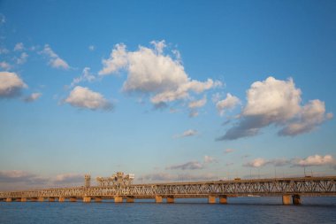 Demiryolu Köprüsü